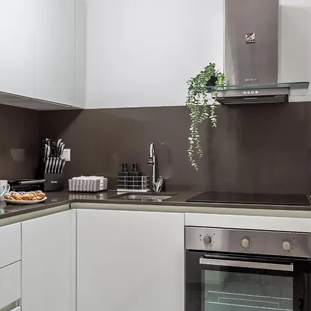 Iflat Cozy And Elegant Near Spanish Steps Апартаменты *