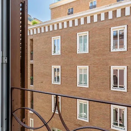 Апартаменты Iflat Cozy And Elegant Near Spanish Steps *